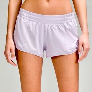 Lululemon Hotty Hot Low-Rise Lined Shorts, Size 8, NWT